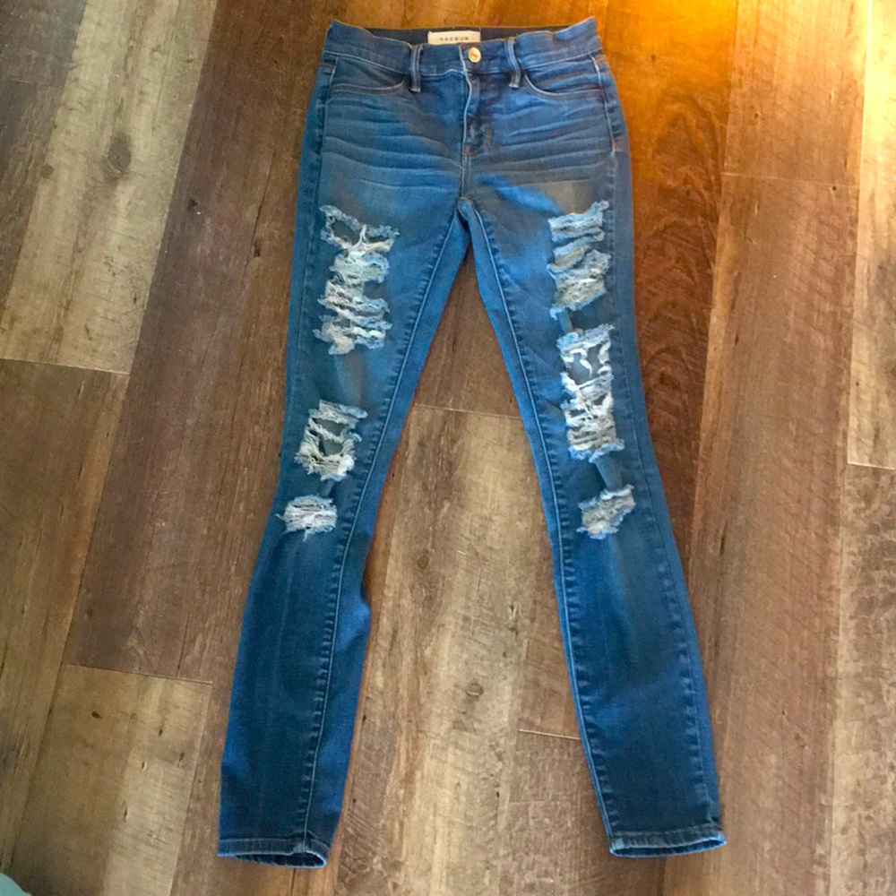 Jeans